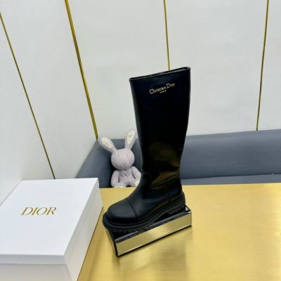 迪奥长靴 Cd迪奥秋冬季最火一脚蹬低跟骑士靴 [嘴唇][嘴唇]原版开发 面料采用d- Major电绣拼色字母logo一比一 制作 [嘴唇][嘴唇]内里羊皮 码3