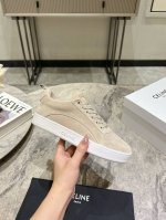 CELINE 思琳 春夏走秀款面包鞋 TRAINER厚底系列运动鞋、这一季运动休闲鞋无论从楦型的轮廓隔板的拼接都让人耳目一新、前后品牌LOGO相呼应、大底边位明