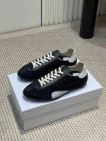 男10情侣款MaisonMargiel* MM6马吉拉2025最新德训休闲鞋小白鞋运动鞋鬼才设计师品牌，一个轻奢品牌上脚很百搭哦，也很随脚舒适，这一款德国训练鞋