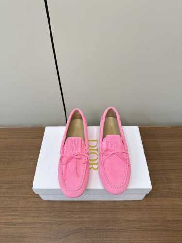 dior｜迪奥25P春夏新款超轻果冻系列乐福鞋 全新 版面力求打造时尚经典单品 巴黎时装周第一场分量十足的大秀场打造的新品 灵感由D主设计师巧妙结合在完美鞋型上