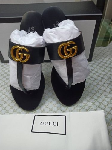 上新啦 新款gucci古奇蜜蜂大底人字拖35-45。