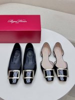 经典方扣头穆勒鞋belle Vivier Belle顶级版 出厂价 升级版 欢迎 四季穿搭简直是百搭黑科技好穿墙推！！非常包脚，显腿长修饰脚型舒服到爆买它就对了