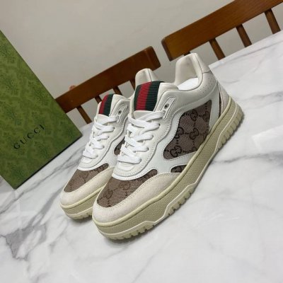 390 男款10 gucci Re-Web系列 情侣款·运动鞋，顶级版本 鞋面为进口头层牛皮封口油边/Gg老花布电绣工艺，内里为水染羊皮，注塑一体垫脚，原版开模