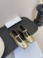 360 the Row 25Ss方头T字带平底玛丽珍 两双金灿灿的美丽需要立马分享 超级软糯的皮子，暴走不累，软底的超级舒服 大方头超级个性 Therow风十足