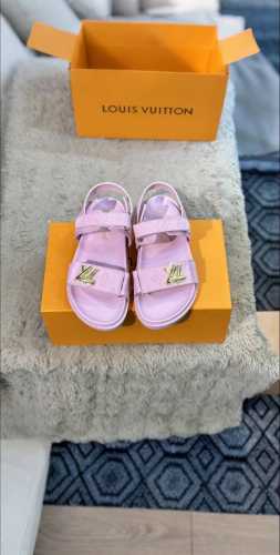 vuitton Loui .馿家￣￣￣￣￣ ★顶级版本 ★原版开发 ★码数35 42