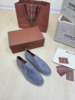 深口 高版本 真皮中底 男女款 Lp 男款10 礼品盒另 10 诺悠翩雅英文: Loro Piana简称:Lp 浅灰 创立于:1924年4月24日-意大利顶级奢