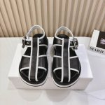 皮面 M*M6M*aison M*argiela~25vs早春新款系列 厚底皮带扣凉鞋 光听到复古风就能立刻想到经典M*arginal，复古时髦，春夏秋冬配色干