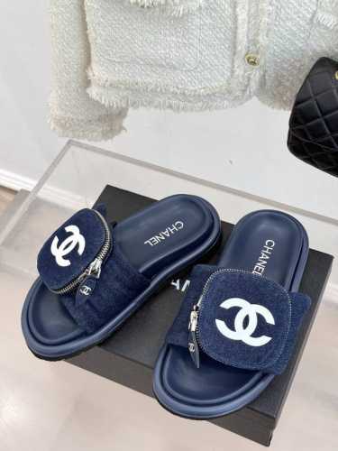 厂价 Chane* ｜小香25P春夏新品 包包装饰厚底懒人拖鞋 懒人必备穿了会上瘾的拖鞋 巨软巨舒服 让你摆脱一切的束缚感 呆萌的面包鞋型 对脚宽的宝宝很友好