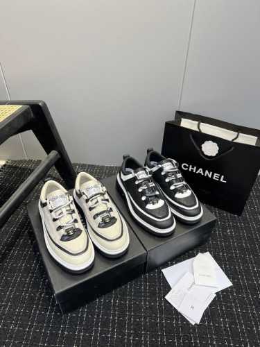 出厂：220 chanel 香奈儿最新C休闲运动鞋 原版模具定制 无敌漂亮又好穿 绝对仙女款 超级舒服，配色高级耐看 百搭 率性的休闲运动风，飒爽又自然，演绎香