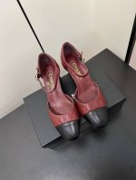 Chanel小香 25Ss 早春新款 菱格纹粗跟玛丽珍单鞋，复古法式优雅感，高级感十足 香奶奶菱格中空玛丽珍凉鞋，最近很火的一双凉鞋！露脚设计直接拉长腿型！很显