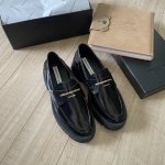 橙子出厂价 Alexander Wang 亚力山大王 增高厚底乐福鞋 英伦风粗跟小皮鞋 底厚：4.5Cm 码数：34-41