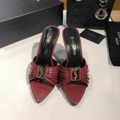 YSL SAINT LAURENT* 夏季新品 金属头优雅大气高跟凉鞋 2025全新春夏系列后带方扣高跟凉鞋 ！ 尖头高跟拖鞋淡淡的夏日里怎么少得了一双仙女鞋各