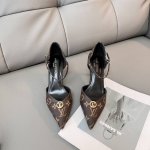 出厂： Louis Vuitton 2025顶级专柜 新款限定 官网上新 全球首发 Lv-路易威登 24Ss-尖头高跟 Lv高跟 Lv鞋控 Lv尖头 小红书推荐