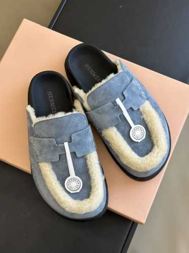 顶级版本女 Hermes Fw23 New Arrival～ H家 秋冬情侣款 勃肯毛拖新品 麂皮搭配羊羔绒，秋冬氛围感拉满，主打就是一个丑萌 顶级精品 女35