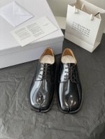 女款 男款定做不退换 高定品质！Maison Margiela MM6分趾鞋 Tabi 面料开边珠牛皮 哑光牛皮欢迎对比 真正的原版大底！情侣码数Size:35