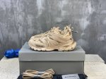顶级版本 自家工厂原版1:1.开发，顶级版本 ，莞货代购级别，原装大盒 硅胶鞋垫，细节自己看 Balenciaga 巴黎世家三代 复古运动姥爷鞋 3代Tripl