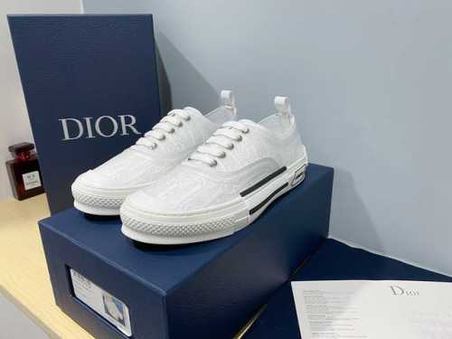 Dior迪奥 2024 B24网鞋系列最新色系款 原版1:1开发 专柜同步更新代购级品质 鞋面全部按原版材料订制、胶片透明度和原版一至 垫脚：原版注塑垫脚 大底