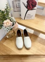 新品Celine 赛琳 顶级代购货，最高版本，渔夫鞋专柜2025早春 新款 Celine羊皮字母渔夫鞋系列， 爆款单鞋，上脚很美。购入正品原版build。 正品