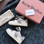 Acne Studios Ss23 Face最新高颜值小白鞋，专柜购版顶级复原&博客店主各大明星纷纷种草以80年代的经典球鞋作为设计灵感，将标志性的设计在鞋扣鞋
