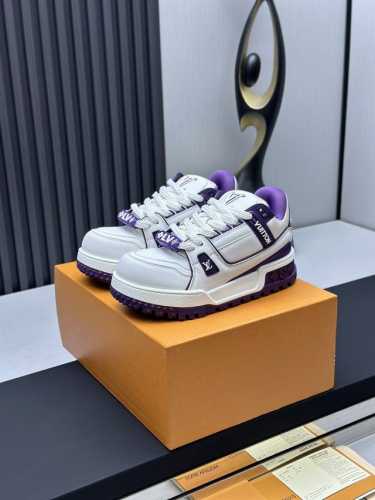 工厂价 顶级版本 胖丁 LV-路易威登-经典走秀新款空胶工艺 原版1：1开发复刻！！上脚非常舒适 奢侈用料，做工精细，中底印有欧洲制造英文字母鞋面由意大利进口小