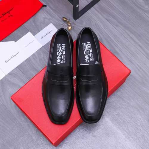 商品商标：Ferragamo 菲拉格慕 正装套脚鞋正码码数: 38-44 45.46定做不退換商品材料：精选 头层牛皮鞋面 牛皮内里 原版大底