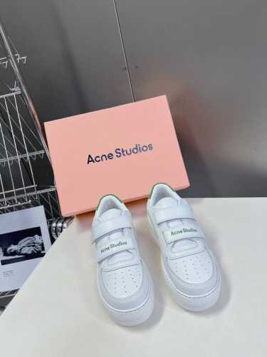 Acne Studios 24Ss 最新厚底休闲魔术贴笑脸小白鞋渠道牛货！莞货 难得一见的好货！ 最受欢迎的单品当属小白鞋，可以搭配出n种风格，无论你想扮成帅气
