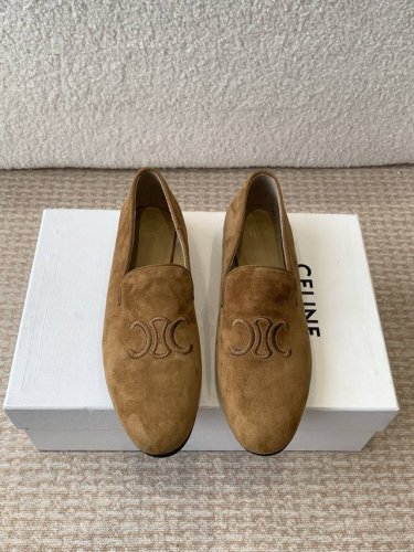 Celine 赛琳 凯旋门 25ss 春夏新款 乐福鞋高级感十足 网红ins种草神器、非常复古风、气场十足单品、设计风格非常新颖、高档且非常舒适.压印celin