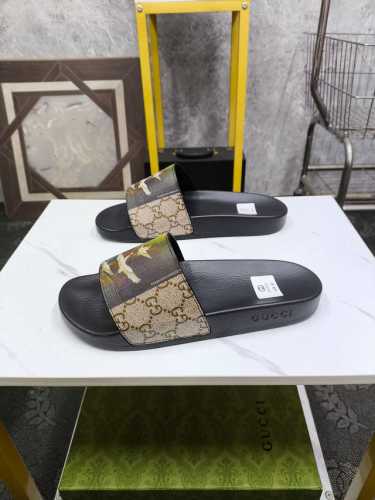 实价 情侣款 GUCCI-古奇 百搭休闲拖鞋，进口原版材质，羊皮内里 高档舒适，原版大底轻盈耐磨！纯手工制作，细节决定品质！37-44 35.36.46.47定
