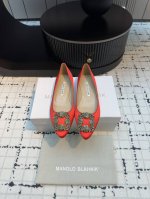 代购级别 市场唯一对版manolo Blahnik 万年不败的经典款 重金购买三个原版购入 一系列四种跟高1:1复刻定制 做到零差距。试脚 调楦 定制一年有余，
