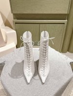 单鞋 靴子 Jimmy Choo 224 专柜同步最新尖头单鞋短靴新品 鞋面绑带设计特别有个性时尚，脚感舒适凹造型必备经典百搭美得无与伦比 超好穿 上脚非常舒适