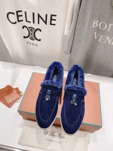 高版本出厂 毛毛单鞋 男码+10 Loro Piana* Lp万年经典款乐福鞋 简约时尚 脚感超级舒适 一天可以暴走两万步的鞋子 超级百搭款！ 鞋面采用独特针织