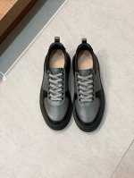 Ferragam* 菲拉格慕、 专柜同步发售，原版意大利进口牛皮 凸显高端 贵气 档次 做工考究， 羊皮内里 。鞋底：原厂特供原版大底，实物拍摄。码数：38-4