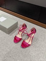 顶级品质 Tom Ford Ss24 New Arrival～ 2024春夏新品｜罗马高跟凉拖鞋 Tom Ford 是一个奢华 时尚摩登品牌！ 设计风格大胆，奢