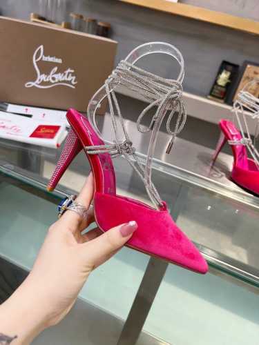 ChristianLouboutin路铂廷 CL红底鞋‖ 全球限量！来自拉斯维加斯的祝福灵感来自拉斯维加斯的炫彩霓虹手工制作，精致工艺收藏级作品绝对吸睛的存在水