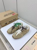 出厂磨砂皮 皮面 高版本 Miumiu X New Balance 联名款nb运动鞋 Miu Miu 缪缪大秀上爆出的这双与new Balance 新百伦联名款