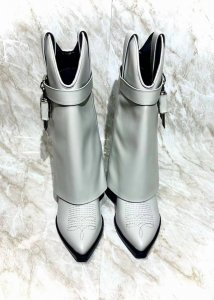 Givenchy ｜4 最高版 出厂价 真皮大底 仿真皮大底 定做 Givenchy 2024 新款高靴系列 纪梵希 锁扣 真皮压花款 风靡整个时尚圈 专柜 正