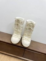 布面高靴 顶级版本moon Boot Vs秋冬最新款复古雪地靴 时髦人都在穿moon Boot雪地靴如果你难以接受ugg的复兴那现在有一款更另类的雪地靴又杀回来