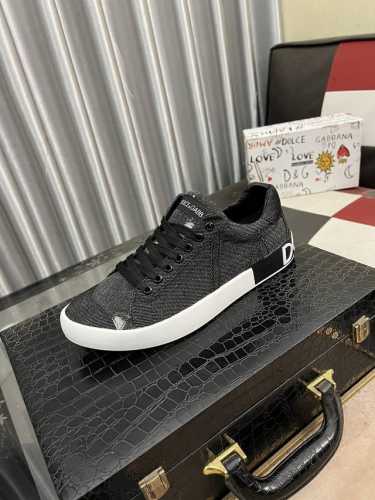 出厂价： Dg高端精品休闲运动鞋！撞色设计吸引眼球，时尚百搭，可为各式造型增光添彩。塑造独具动感活力与摩登气息的精致设计尽显现代优雅格调。 Size：35-46