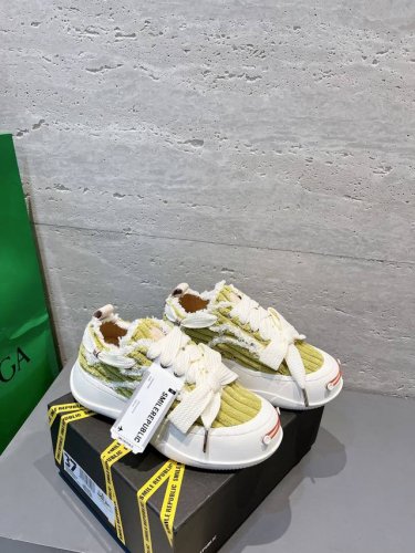 Smilerepublic 开口笑新色上新 檀健次同款乞丐鞋 蝴蝶结面包鞋 半拖低帮 最爆单品~~小红书刷爆屏，M多明星秀，超级百搭经典耐看的一款厚底开口笑帆布