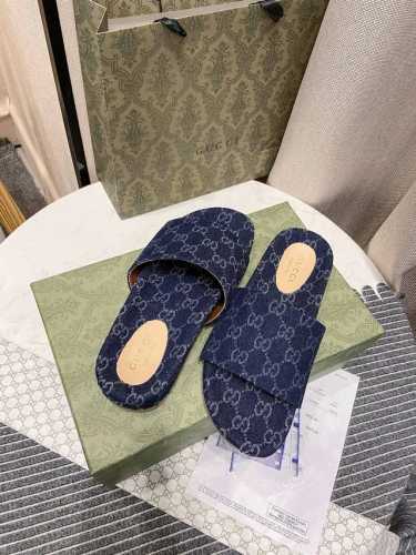 出厂价： 薄底款 Gucci Multicolor 系列 GG老花凉鞋Gucc 丹宁面料这一备受宠爱的面料Gucc美学视角演绎后融入经典双G字母交织图案这款 O