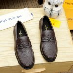 LOUIS VUITTON 里 路易威登 新款男士休闲商务皮鞋官网原版复制，鞋面采用进口官网1:1材料制作意大利牛皮面，高端内里绝非一般的工艺制造，大厂工艺流程