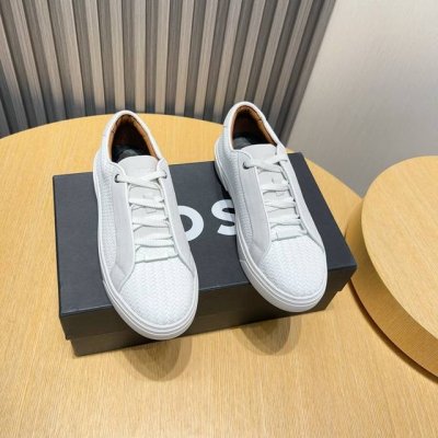 工厂 Boss 新款男仕运动鞋 知名运动品牌新款隆重上市 以奢华高端设计出货 鞋面原版定头层牛皮制作 牛皮内里垫脚 叠层设计鞋面线条感层次分明，轻质橡胶大底。轻