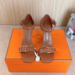 10.5Cm 组图 出厂价 Hermes 爱马仕 Judy 105高跟凉鞋 时尚又百搭 搭配hapi鞋扣 超级舒服 每个细节都做到极致 搭配同色调标志性纯鞋扣