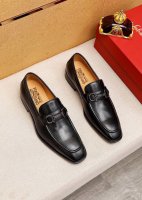 商品商标：Ferragamo 菲拉格慕 休闲皮鞋正码码数: 38-44 45订制商品材料：精选 进口头层小牛皮鞋面+奢华五金扣，进口水染牛皮内里 强烈立体视觉效