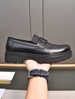 迪奥男士休闲皮鞋 大气原版套楦型！简约奢华大气，成功男士首选 材质：进口顶级原版头层牛皮+牛里。私家开模大底！霸气尊贵奢华.38 39 40 41 42 43