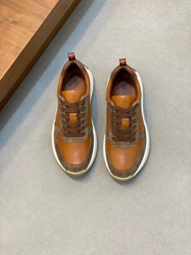 Loro Piana 诺优翩雅 经典款慢跑鞋，男士系带休闲鞋运动鞋，高品质轻便舒适面料，户外休闲均可，配色年轻又有活力，有3M反光设计，搭配运动装或休闲西装都超