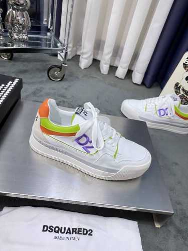 商品商标: Dsquared2 D2次方正码码数: 38-45商品材料: D2秋季新款时尚潮流，采用高端牛布鞋面，羊里羊皮垫，大底有特色枫叶和d2Logo浮雕，