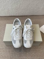 unfolio春夏 25新品Cross-Trainer系带低帮运动鞋文咏珊张小斐众多网红 明星同款 超级如软舒适面料：进口牛反绒 进口牛皮 内里羊皮布料拼接 大