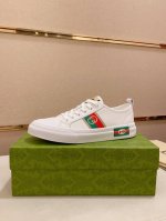 工厂价 Gucci 古奇 顶级春夏款专柜同步发售，鞋面意大利进口头层牛皮搭配双g布料，全进口羊皮内里，完全1比1复刻，鞋底：原厂特供原版底，独家活动成型底超级舒