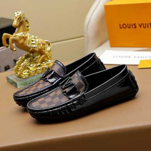 工厂价 LV 新款豆豆鞋专柜一比一制作原单品质、进口原版头层牛皮鞋面进口头层猪皮里原单原版橡胶大底、｛高品质看得见｝ 2色可选！码数38-45